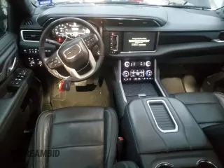 2022 GMC Yukon XL Denali with VIN 1GKS2JKT8NR211969, listed as a Copart auction lot 81858004 with 176,693 mi miles and Salvage Title. Bid and sale history available at carsss.com. Image 8.