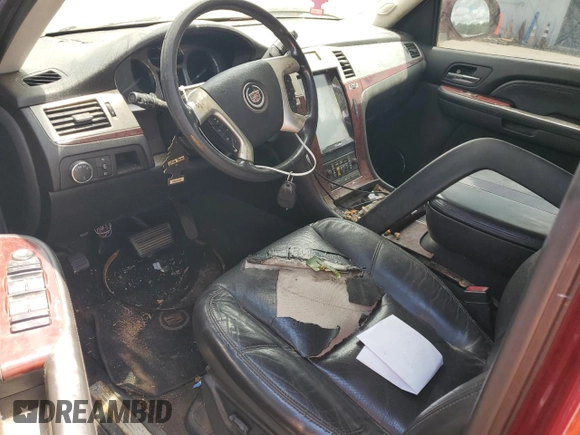 2007 Cadillac Escalade z VIN 1GYFK63887R241975, wystawiony jako Copart lot #58625885 z przebiegiem 211 192 mil mil oraz Tytuł czysty. Historia ofert i sprzedaży dostępna na DreamBid. Obrazek 8.