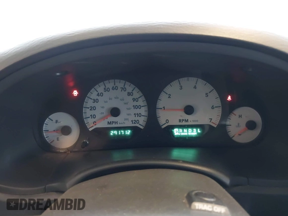 2005 Dodge Caravan SXT with VIN 2D4GP44LX5R210076, listed as a IAAI auction lot 41856927 with 291,712 mi miles and . Bid and sale history available at carsss.com. Image 7.