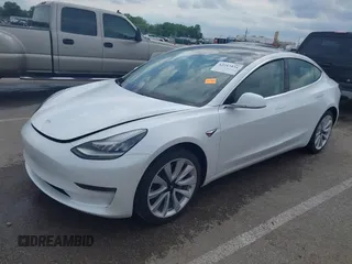 2020 Tesla Model 3 Standard Range Plus z VIN 5YJ3E1EA9LF598682, wystawiony jako IAAI lot #42247434 z przebiegiem 28 835 mil mil oraz . Historia ofert i sprzedaży dostępna na DreamBid. Obrazek 19.