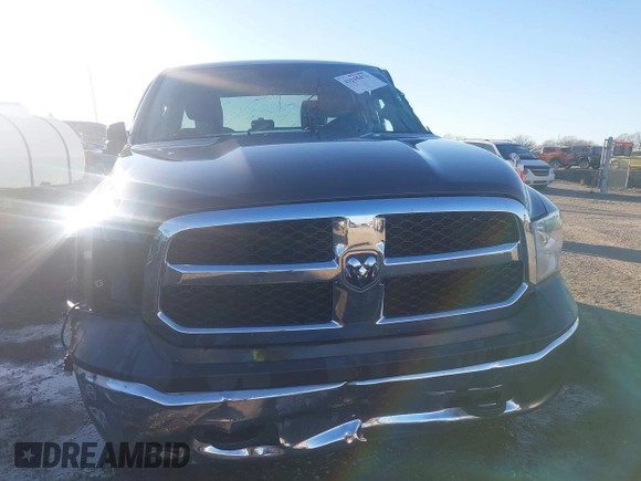 2016 Ram 1500 Tradesman z VIN 1C6RR7FM0GS124372, wystawiony jako IAAI lot #41235473 z przebiegiem 155 207 mil mil oraz . Historia ofert i sprzedaży dostępna na DreamBid. Obrazek 18.