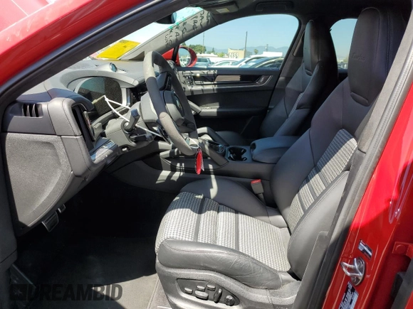 2024 Porsche Cayenne with VIN WP1BM2AY0RDA71068, listed as a Copart auction lot 50650125 with 7,721 mi miles and Salvage title. Bid and sale history available at DreamBid. Image 7.