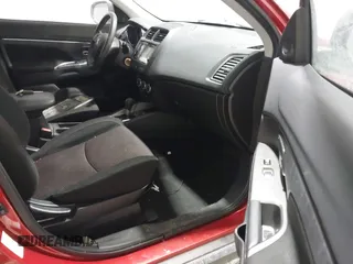 2019 Mitsubishi Outlander ES z VIN JA4AR3AU0KU028836, wystawiony jako IAAI lot #41572645 z przebiegiem 60 915 mil mil oraz . Historia ofert i sprzedaży dostępna na DreamBid. Obrazek 5.
