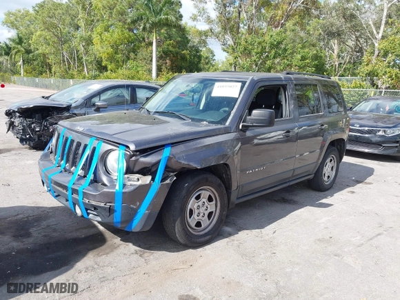 2015 Jeep Patriot Sport with VIN 1C4NJPBB5FD348985, listed as a IAAI auction lot 41035027 with 146,903 mi miles. Bid and sale history available at carsss.com. Image 17.