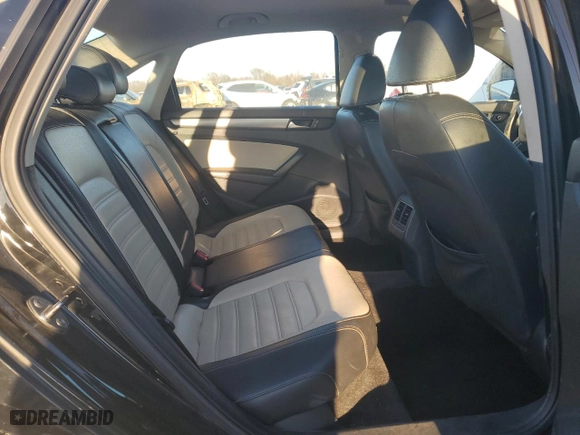 2015 Volkswagen Passat 1.8T Sport with VIN 1VWBT7A34FC122818, listed as a Copart auction lot 80027384 with 94,787 mi miles and Salvage Title. Bid and sale history available at carsss.com. Image 10.