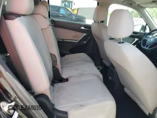 2021 Volkswagen Tiguan S z VIN 3VV1B7AX2MM020872, wystawiony jako Copart lot #57106925 z przebiegiem 92 908 mil mil oraz Tytuł czysty. Historia ofert i sprzedaży dostępna na DreamBid. Obrazek 11.