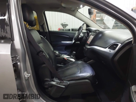 2017 Dodge Journey GT z VIN 3C4PDDEG0HT623438, wystawiony jako IAAI lot #41283501 z przebiegiem 86 588 mil mil oraz . Historia ofert i sprzedaży dostępna na DreamBid. Obrazek 5.