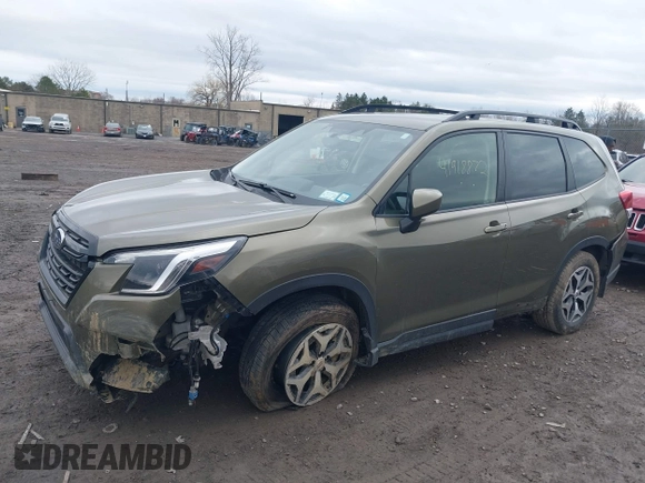 2023 Subaru Forester Premium with VIN JF2SKADC4PH482594, listed as a IAAI auction lot 41918872 with 32,577 mi miles. Bid and sale history available at carsss.com. Image 17.