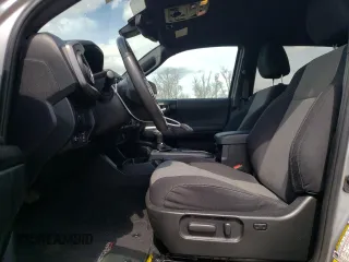 2021 Toyota Tacoma SR z VIN 5TFCZ5AN7MX272231, wystawiony jako Copart lot #52739255 z przebiegiem 67 414 mil mil oraz Szkoda całkowita • Salvage title. Historia ofert i sprzedaży dostępna na DreamBid. Obrazek 7.