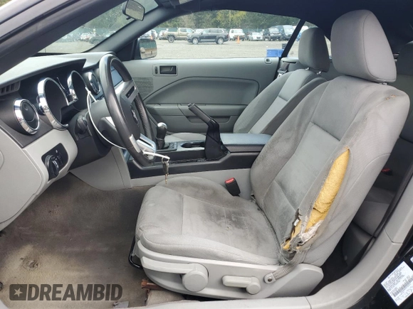 2005 Ford Mustang Deluxe with VIN 1ZVFT84N755167615, listed as a Copart auction lot 54068905 with 197,703 mi miles and Non repairable. Bid and sale history available at DreamBid. Image 7.