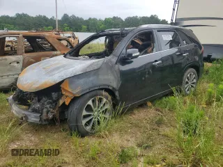 2015 Kia Sorento SX with VIN 5XYKW4A70FG568634, listed as a Copart auction lot 55783225 with Not provided miles and Salvage title. Bid and sale history available at DreamBid. Image 1.