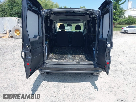 2022 Ram ProMaster City Cargo Tradesman z VIN ZFBHRFAB2N6Y42860, wystawiony jako IAAI lot #40139398 z przebiegiem 13 863 mil mil oraz . Historia ofert i sprzedaży dostępna na DreamBid. Obrazek 16.
