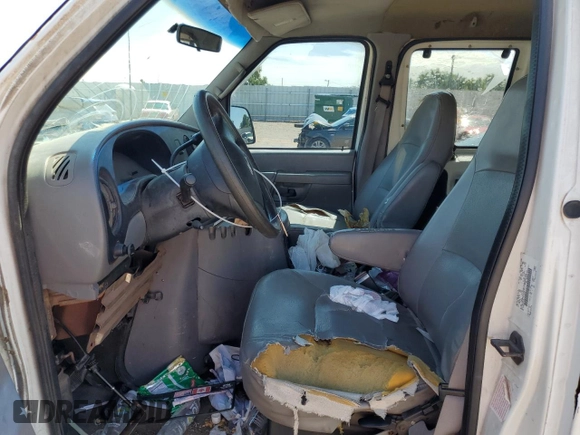 2002 Ford Econoline Passenger XL с VIN 1FBSS31L02HB56870, выставлен на аукционе Copart как лот 59566015 с пробегом 257 785 миль миль и Списание • Salvage title. История ставок и продаж доступна на DreamBid. Изображение 7.