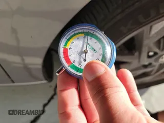 2024 Hyundai Elantra SEL z VIN KMHLM4DG4RU636275, wystawiony jako IAAI lot #42853008 z przebiegiem 32 964 mil mil oraz . Historia ofert i sprzedaży dostępna na DreamBid. Obrazek 17.
