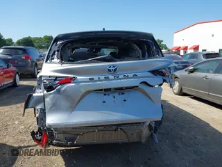 2022 Toyota Sienna XLE with VIN 5TDYRKEC1NS125049, listed as a IAAI auction lot 41984671 with 40,705 mi miles and . Bid and sale history available at DreamBid. Image 17.
