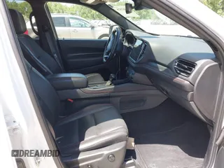 2024 Dodge Durango GT Plus z VIN 1C4RDJDG6RC192187, wystawiony jako IAAI lot #42383528 z przebiegiem 40 561 mil mil oraz . Historia ofert i sprzedaży dostępna na DreamBid. Obrazek 5.
