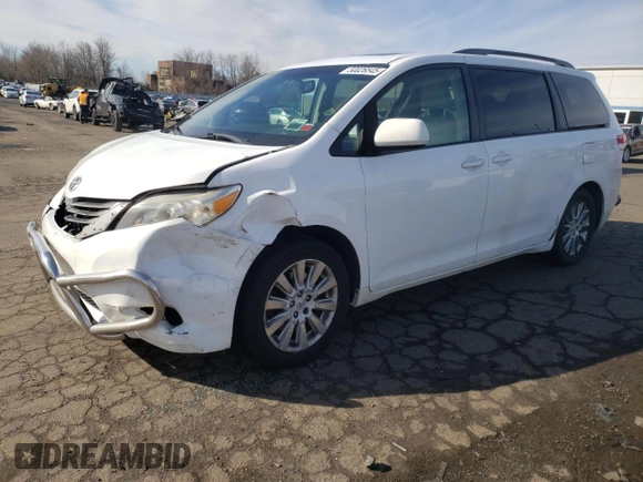 2013 Toyota Sienna XLE with VIN 5TDDK3DC2DS062598, listed as a Copart auction lot 50026545 with 130,719 mi miles and Salvage Title. Bid and sale history available at DreamBid. Image 1.