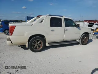 2003 Cadillac Escalade EXT z VIN 3GYEK63N53G165742, wystawiony jako Copart lot #45968195 z przebiegiem 148 476 mil mil oraz Tytuł czysty. Historia ofert i sprzedaży dostępna na DreamBid. Obrazek 3.