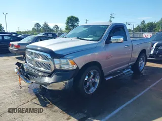 2013 Ram 1500 Tradesman z VIN 3C6JR6AP1DG543584, wystawiony jako IAAI lot #42137202 z przebiegiem 233 285 mil mil oraz . Historia ofert i sprzedaży dostępna na DreamBid. Obrazek 2.