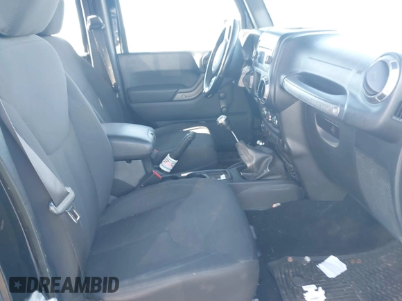 2018 Jeep Wrangler JK Unlimited Sport with VIN 1C4BJWDG3JL829130, listed as a IAAI auction lot 41554884 with 109,745 mi miles. Bid and sale history available at carsss.com. Image 5.