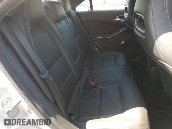 2018 Mercedes-Benz CLA 250 with VIN WDDSJ4EB7JN635038, listed as a Copart auction lot 61143393 with 59,872 mi miles and . Bid and sale history available at DreamBid. Image 10.