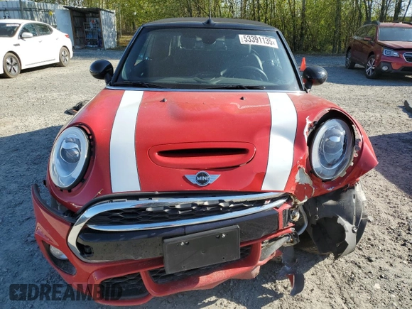 2016 MINI Convertible S with VIN WMWWG9C54G3C21921, listed as a Copart auction lot 53391135 with 60,569 mi miles and Salvage Title. Bid and sale history available at DreamBid. Image 5.