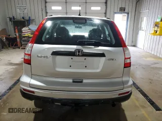 2010 Honda CR-V LX z VIN 5J6RE4H32AL063853, wystawiony jako Copart lot #57393725 z przebiegiem 105 485 mil mil oraz Szkoda całkowita • Salvage title. Historia ofert i sprzedaży dostępna na DreamBid. Obrazek 6.