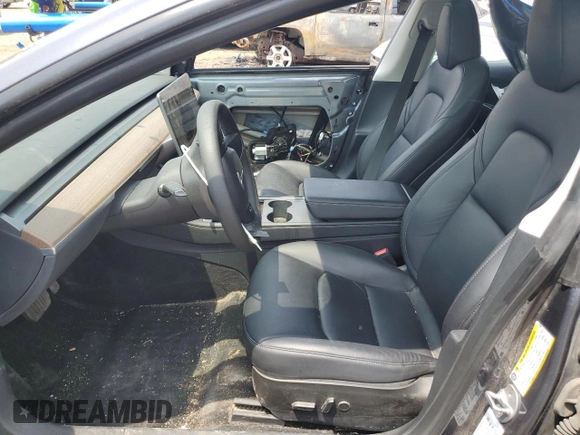2023 Tesla Model 3 z VIN 5YJ3E1EA6PF579920, wystawiony jako Copart lot #60543565 z przebiegiem 55 574 mil mil oraz Czysty tytuł • Clean title. Historia ofert i sprzedaży dostępna na DreamBid. Obrazek 7.