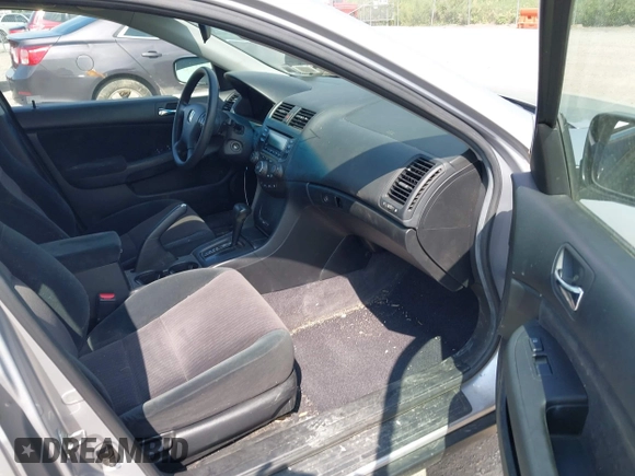 2003 Honda Accord LX with VIN 1HGCM563X3A098325, listed as a IAAI auction lot 42746146 with 204,146 mi miles and . Bid and sale history available at DreamBid. Image 5.
