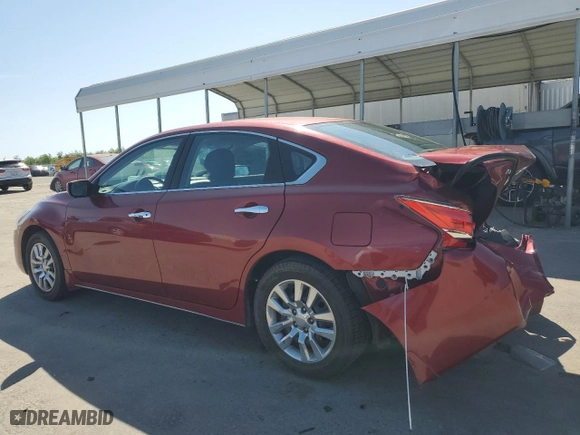 2014 Nissan Altima 2.5 S with VIN 1N4AL3AP4EN200565, listed as a Copart auction lot 52297985 with 123,920 mi miles and Salvage Title. Bid and sale history available at carsss.com. Image 2.