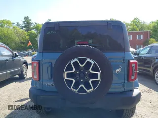 2023 Ford Bronco с VIN 1FMDE5CP0PLB85857, выставлен на аукционе IAAI как лот 42195848 с пробегом 12 446 миль миль и . История ставок и продаж доступна на DreamBid. Изображение 17.