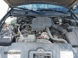 2000 Lincoln Town Car Executive with VIN 1L1FM81W7YY853277, listed as a IAAI auction lot 42533017 with 182,410 mi miles and . Bid and sale history available at DreamBid. Image 10.