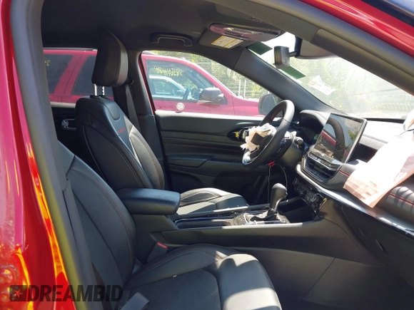 2025 Jeep Compass Trailhawk with VIN 3C4NJDDNXST551154, listed as a IAAI auction lot 42573595 with 4,392 mi miles and . Bid and sale history available at DreamBid. Image 5.
