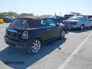 2012 MINI Convertible S с VIN WMWZP3C52CT550179, выставлен на аукционе IAAI как лот 42046285 с пробегом 87 718 миль миль и . История ставок и продаж доступна на DreamBid. Изображение 4.