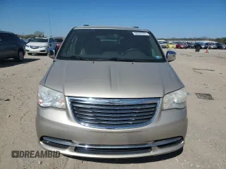 2014 Chrysler Town & Country Touring-L with VIN 2C4RC1CG7ER201713, listed as a Copart auction lot 53333235 with 130,389 mi miles and Clean Title. Bid and sale history available at carsss.com. Image 5.