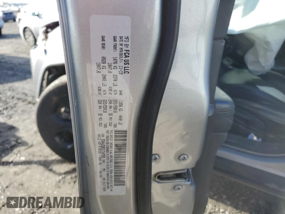 2020 Jeep Compass Latitude with VIN 3C4NJCBB7LT147555, listed as a Copart auction lot 87333844 with Not Provided miles and Salvage Title. Bid and sale history available at carsss.com. Image 13.