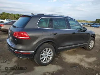 2017 Volkswagen Touareg Sport with VIN WVGEF7BP0HD005996, listed as a Copart auction lot 72883304 with 66,167 mi miles and Salvage Title. Bid and sale history available at DreamBid. Image 3.