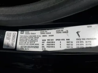 2007 Hummer H3 SUV with VIN 5GTDN13E678152563, listed as a Copart auction lot 76112534 with 228,453 mi miles and Salvage Title. Bid and sale history available at DreamBid. Image 14.