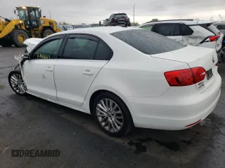2013 Volkswagen Jetta SEL с VIN 3VWLX7AJ5DM355318, выставлен на аукционе Copart как лот 78606214 с пробегом Не указан миль и На запчасти • Non repairable. История ставок и продаж доступна на DreamBid. Изображение 2.