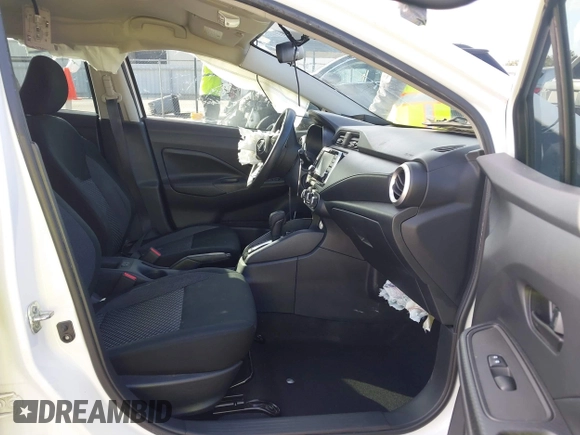 2020 Nissan Versa S with VIN 3N1CN8DV1LL813781, listed as a IAAI auction lot 41242523 with 92,021 mi miles. Bid and sale history available at carsss.com. Image 5.