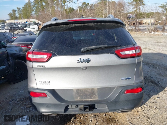 2015 Jeep Cherokee Latitude with VIN 1C4PJMCS8FW570785, listed as a IAAI auction lot 41398481 with 150,400 mi miles and . Bid and sale history available at DreamBid. Image 16.