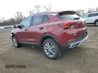 2023 Buick Encore GX Essence с VIN KL4MMGSL9PB133807, выставлен на аукционе Copart как лот 87471314 с пробегом 5 705 миль миль и Списание • Salvage title. История ставок и продаж доступна на DreamBid. Изображение 2.