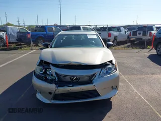 2013 Lexus ES 4dr Sdn with VIN JTHBK1GG1D2023369, listed as a IAAI auction lot 41539886 with 136,492 mi miles. Bid and sale history available at carsss.com. Image 12.