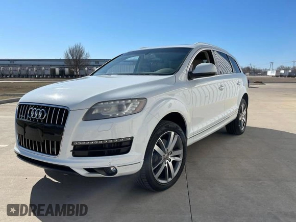 2014 Audi Q7 Premium Plus with VIN WA1LMAFEXED016226, listed as a Copart auction lot 47697755 with 139,500 mi miles and Clean title. Bid and sale history available at DreamBid. Image 2.