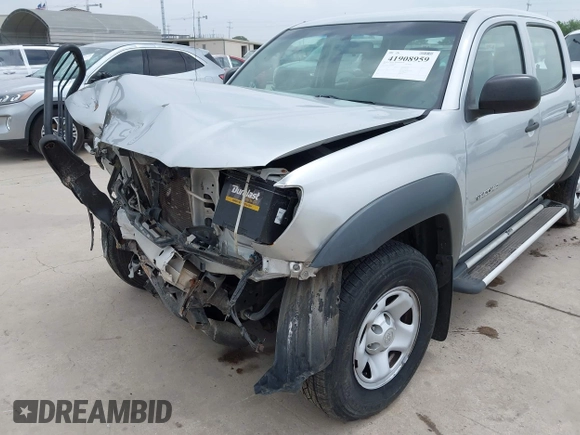 2008 Toyota Tacoma PreRunner with VIN 5TEJU62N38Z478817, listed as a IAAI auction lot 41908959 with 117,707 mi miles. Bid and sale history available at carsss.com. Image 6.