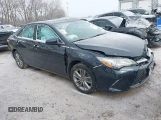 2017 Toyota Camry XLE z VIN 4T1BF1FK8HU385300, wystawiony jako IAAI lot #41088486 z przebiegiem 96 333 mil mil oraz . Historia ofert i sprzedaży dostępna na DreamBid. Obrazek 1.