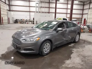 2013 Ford Fusion S with VIN 3FA6P0G7XDR215423, listed as a IAAI auction lot 42019599 with 134,433 mi miles. Bid and sale history available at carsss.com. Image 2.