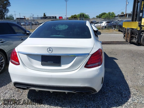 2016 Mercedes-Benz C 450 AMG with VIN 55SWF6EB0GU140159, listed as a IAAI auction lot 41702422 with 109,563 mi miles and . Bid and sale history available at carsss.com. Image 16.
