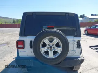 2020 Jeep Wrangler Unlimited Sport S с VIN 1C4HJXDN0LW204734, выставлен на аукционе IAAI как лот 42128859 с пробегом 92 017 миль миль и . История ставок и продаж доступна на DreamBid. Изображение 17.