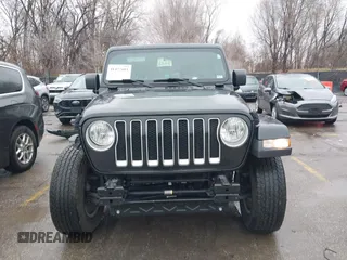 2018 Jeep Wrangler Unlimited Sahara z VIN 1C4HJXEN6JW332956, wystawiony jako IAAI lot #41477681 z przebiegiem 97 446 mil mil oraz . Historia ofert i sprzedaży dostępna na DreamBid. Obrazek 13.